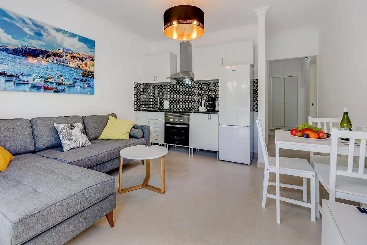 Two Bedroom Apartment Near The Ocean Playa de las Americas