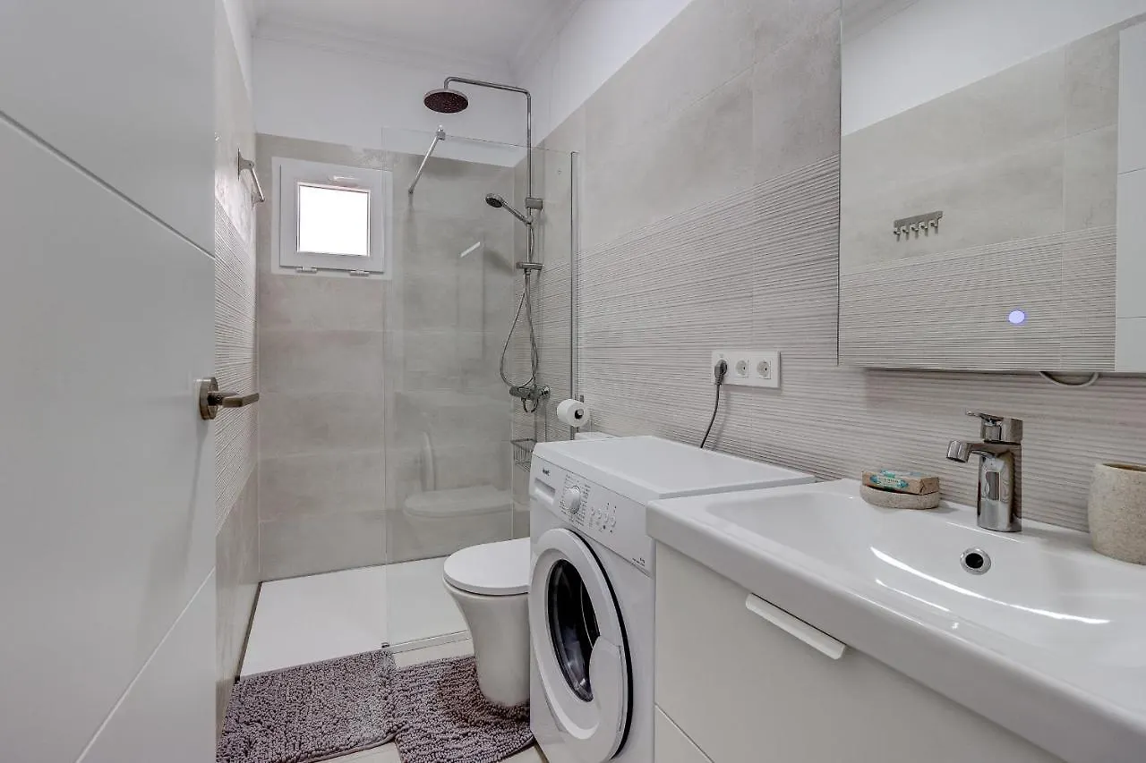 Two Bedroom Apartment Near The Ocean Playa de las Americas