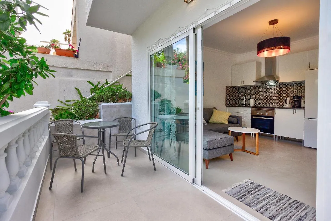 Two Bedroom Apartment Near The Ocean Playa de las Americas  Playa de las Americas (Tenerife)
